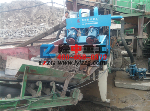 細(xì)砂回收機(jī)安裝調(diào)試后投入生產(chǎn) 細(xì)砂回收機(jī)安裝調(diào)試后投入生產(chǎn).jpg