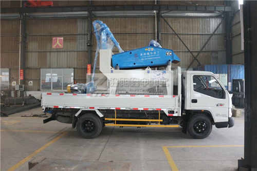 �����������Ƶ�С�ͼ�(x��)ɳ���ՙC(j��)